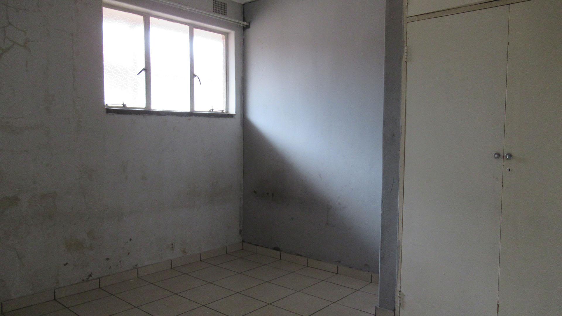 Bed Room 2 - 14 square meters of property in Vereeniging