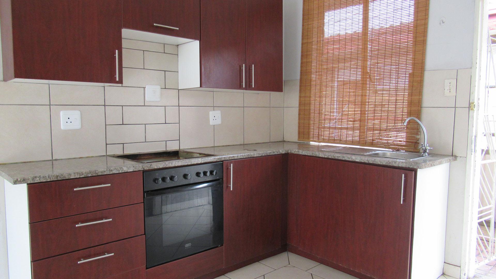 Kitchen - 7 square meters of property in Vereeniging