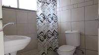 Bathroom 1 - 4 square meters of property in Vereeniging