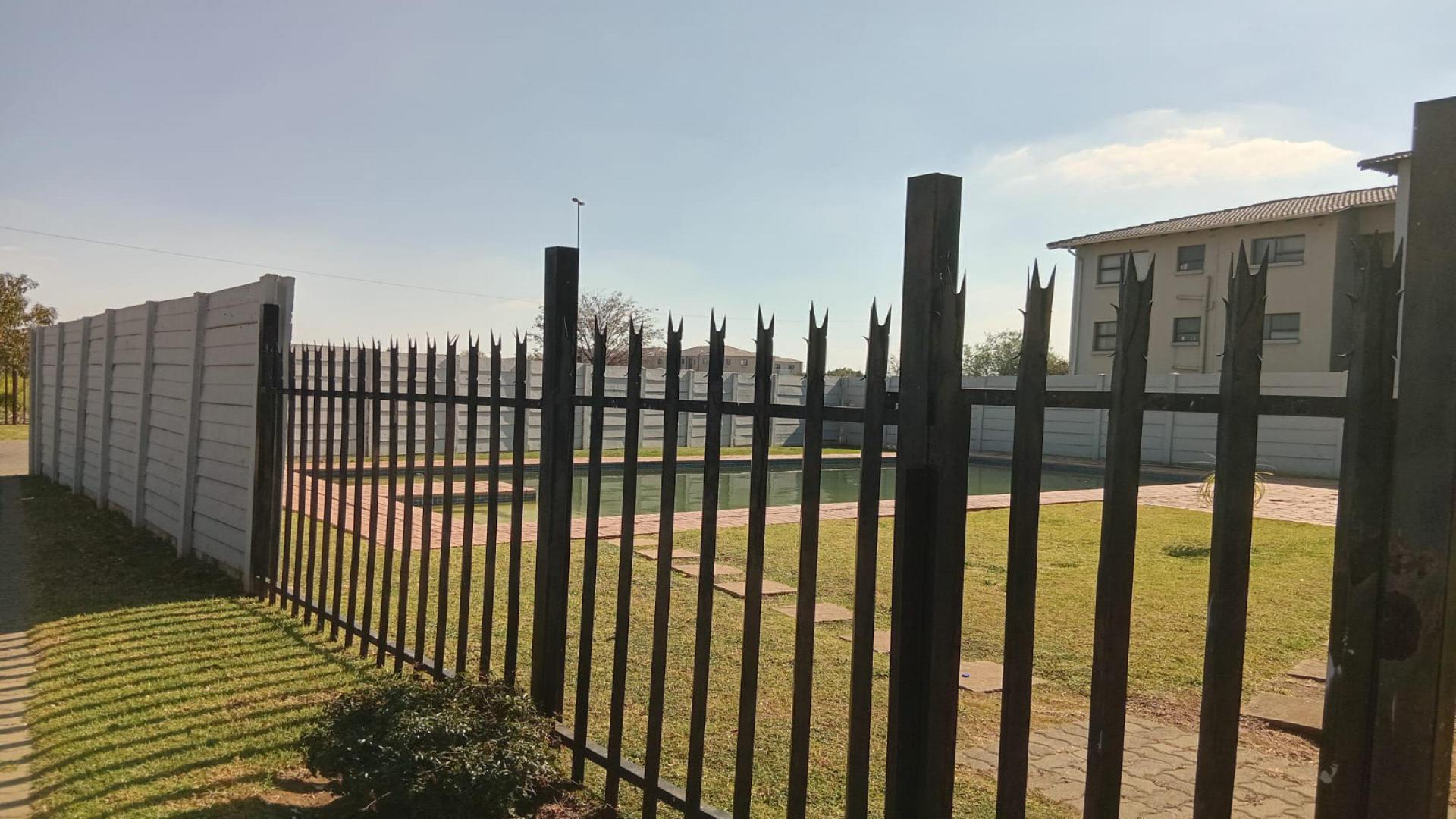 Swimming Pool of property in Eveleigh