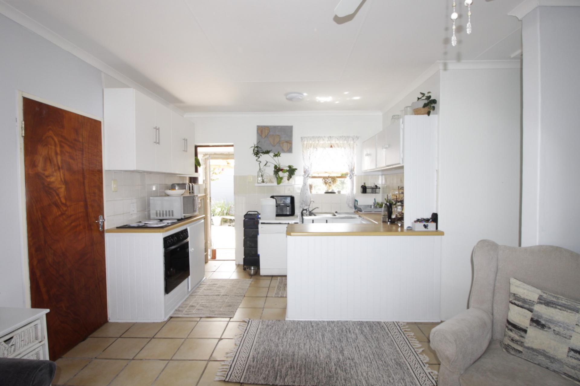  of property in Aston Bay