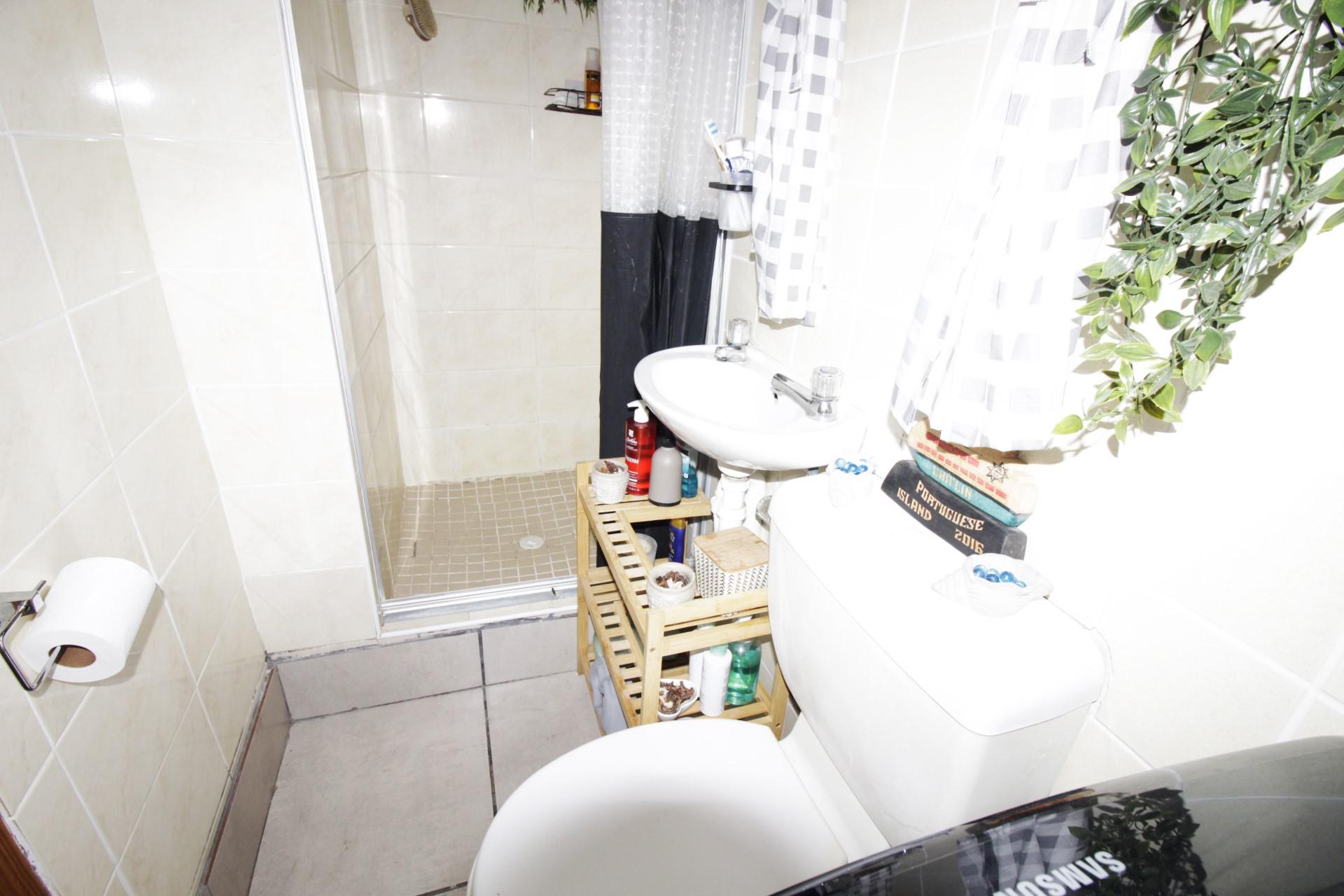  of property in Aston Bay