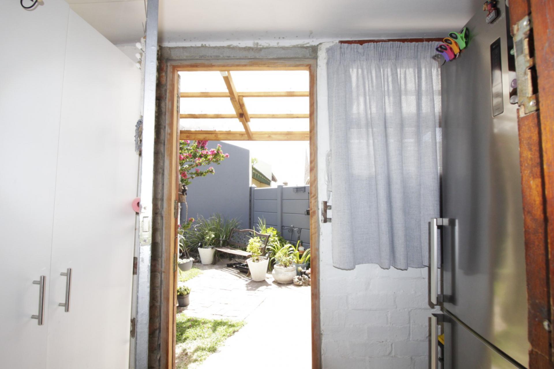  of property in Aston Bay