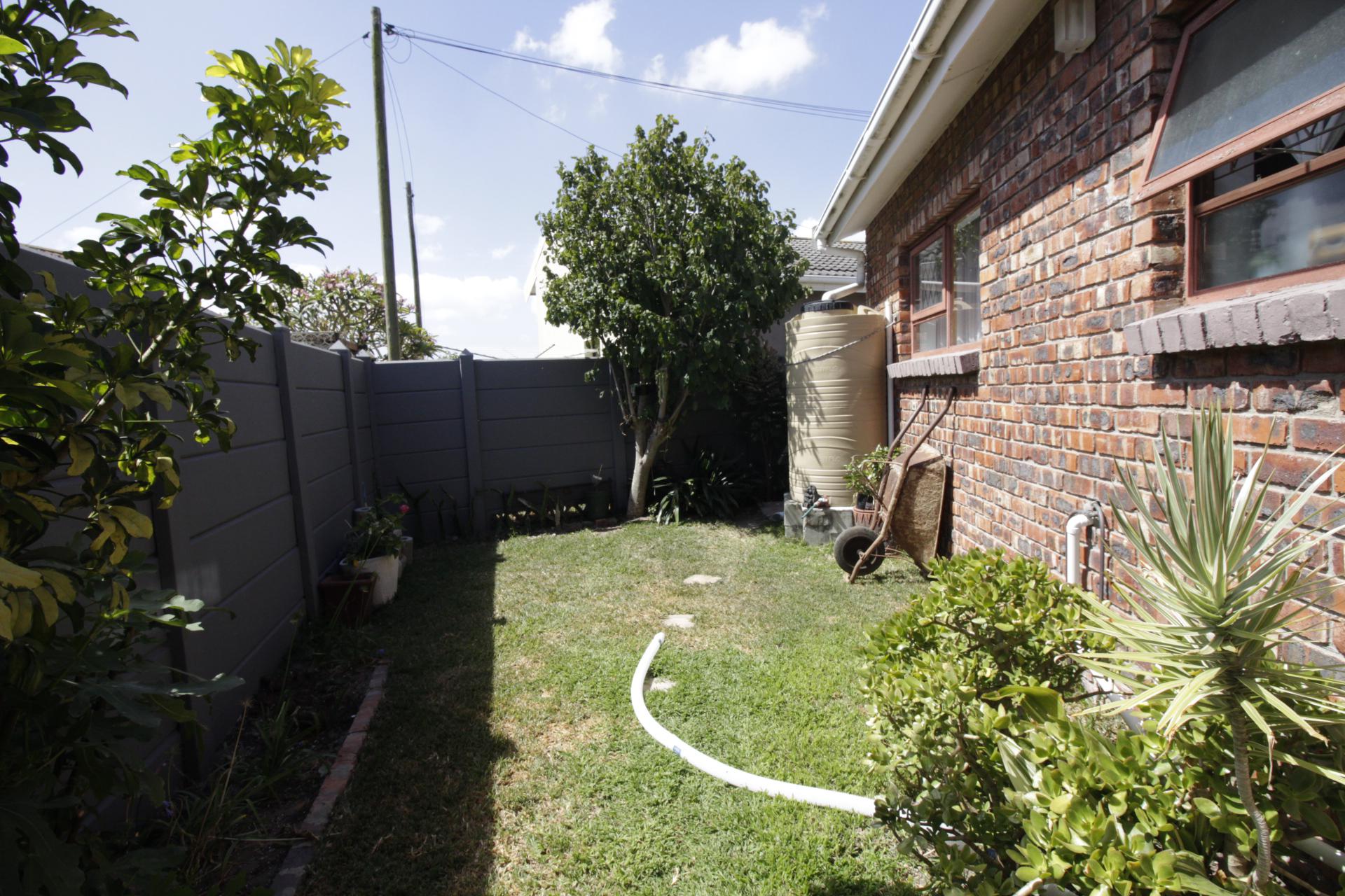  of property in Aston Bay