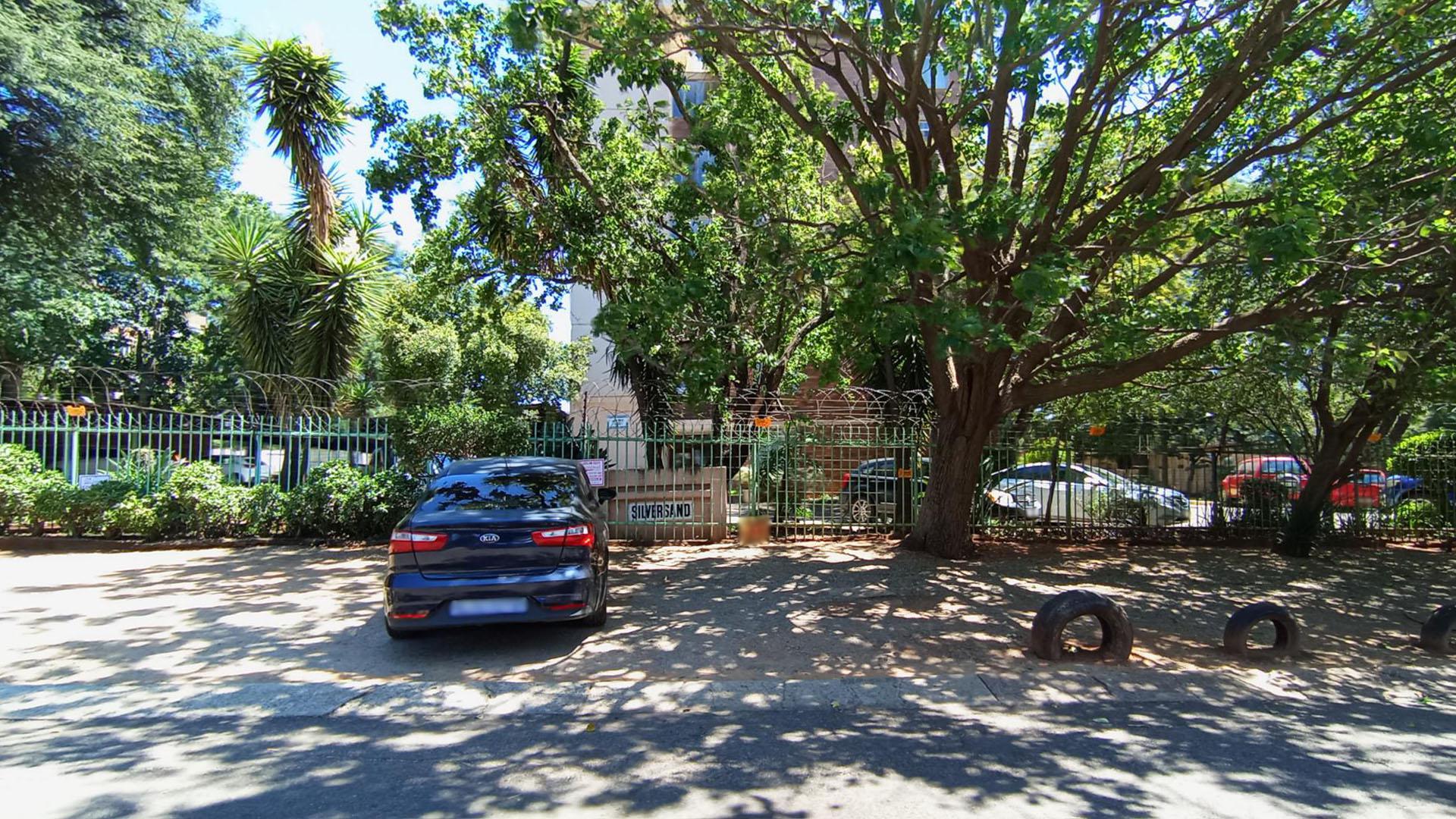 Front View of property in Silverton