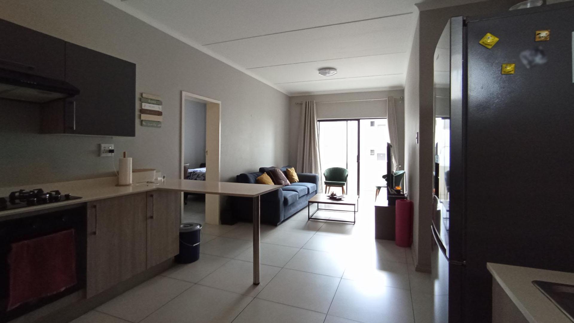 Kitchen - 16 square meters of property in Midridge Park