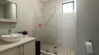 Main Bathroom - 6 square meters of property in Midridge Park