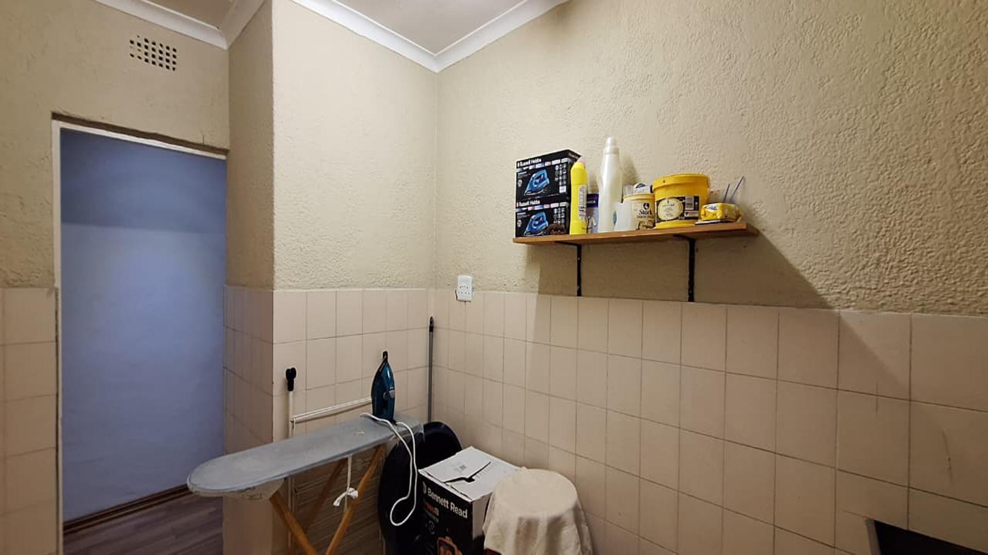 Laundry Room  - 9 square meters of property in Brackenhurst