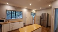 Kitchen - 26 square meters of property in Brackenhurst