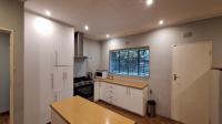 Kitchen - 26 square meters of property in Brackenhurst