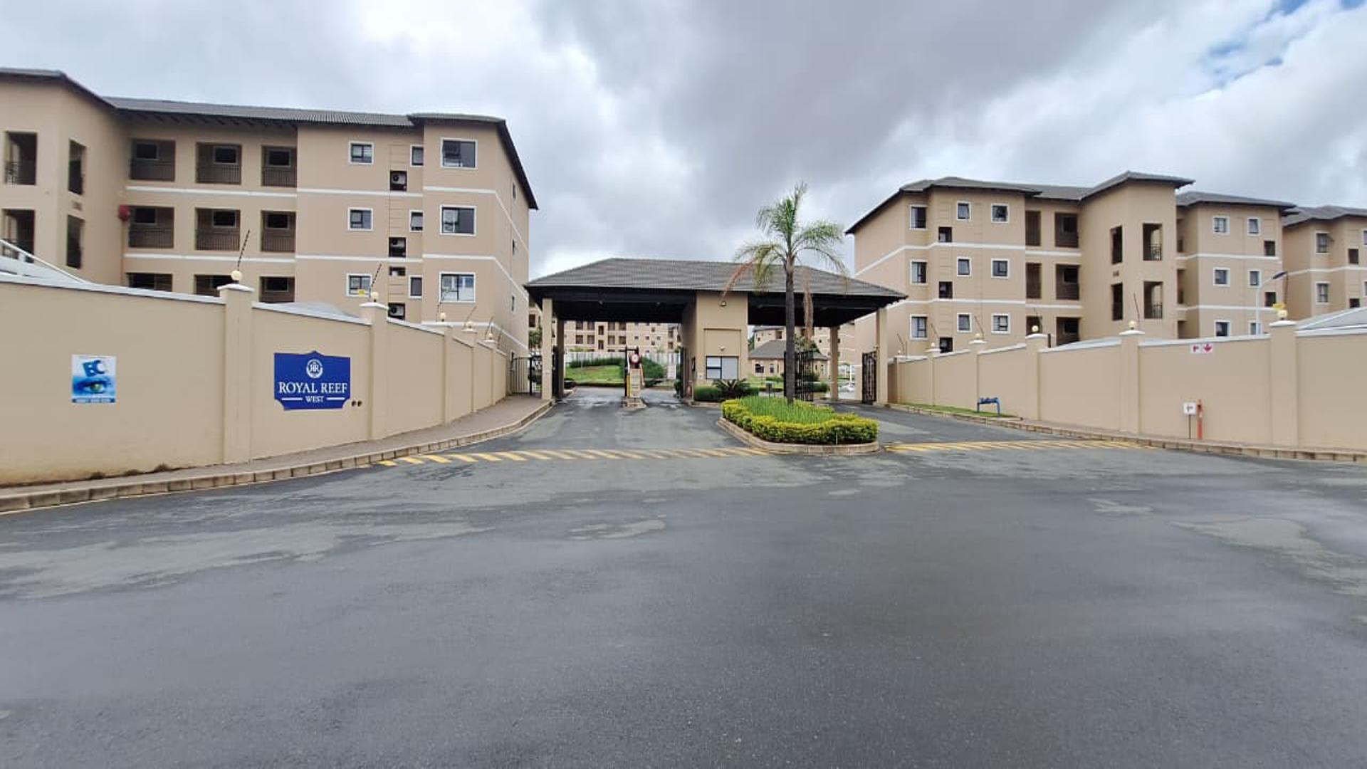 Front View of property in Lilianton