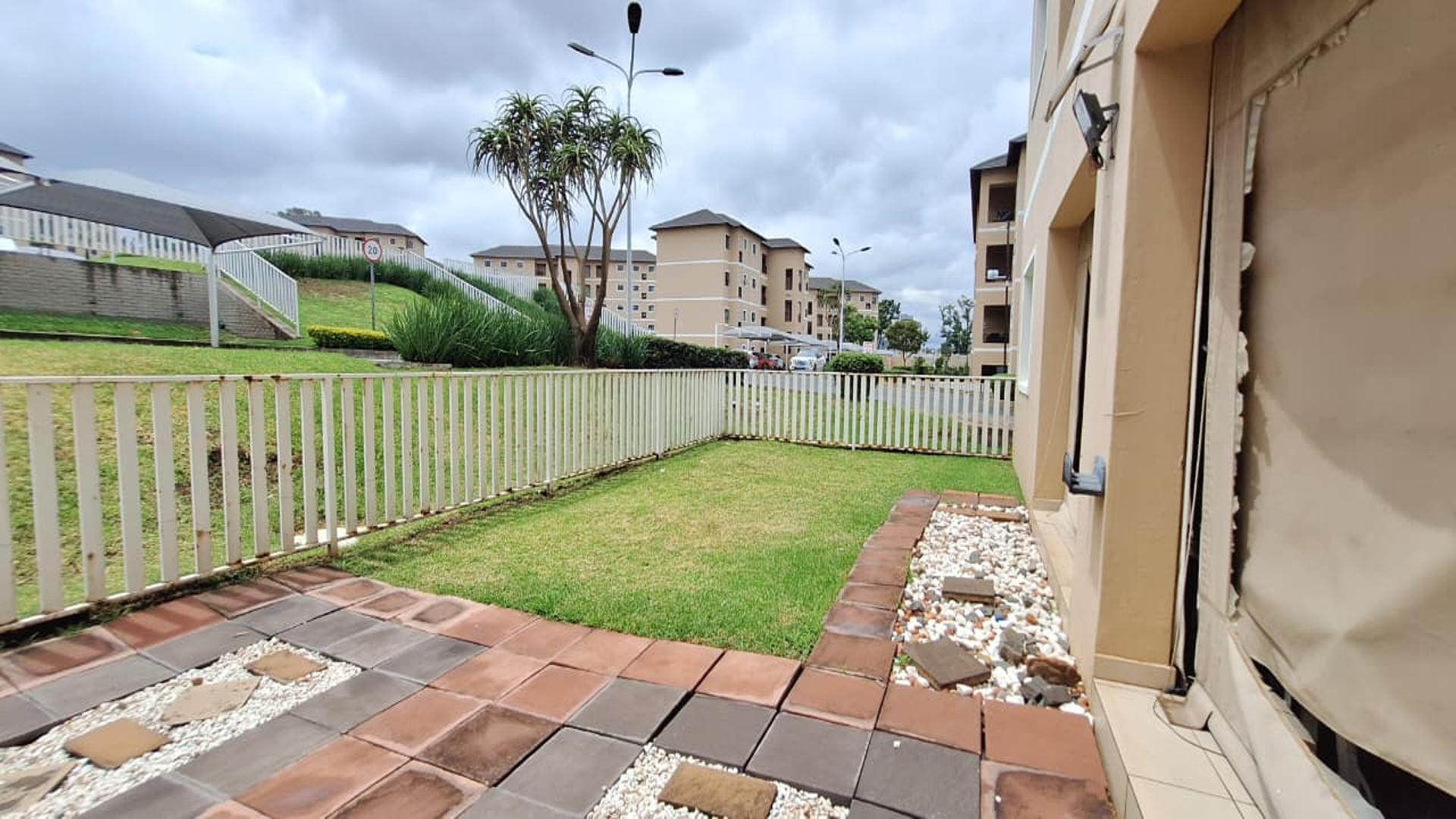 Backyard of property in Lilianton