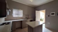 Kitchen - 22 square meters of property in Lilianton