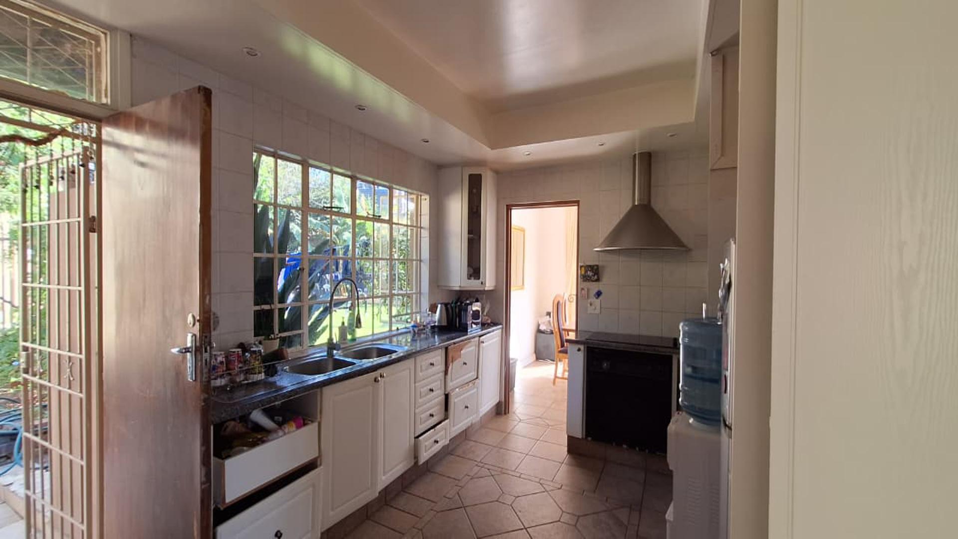 Kitchen - 29 square meters of property in Bordeaux