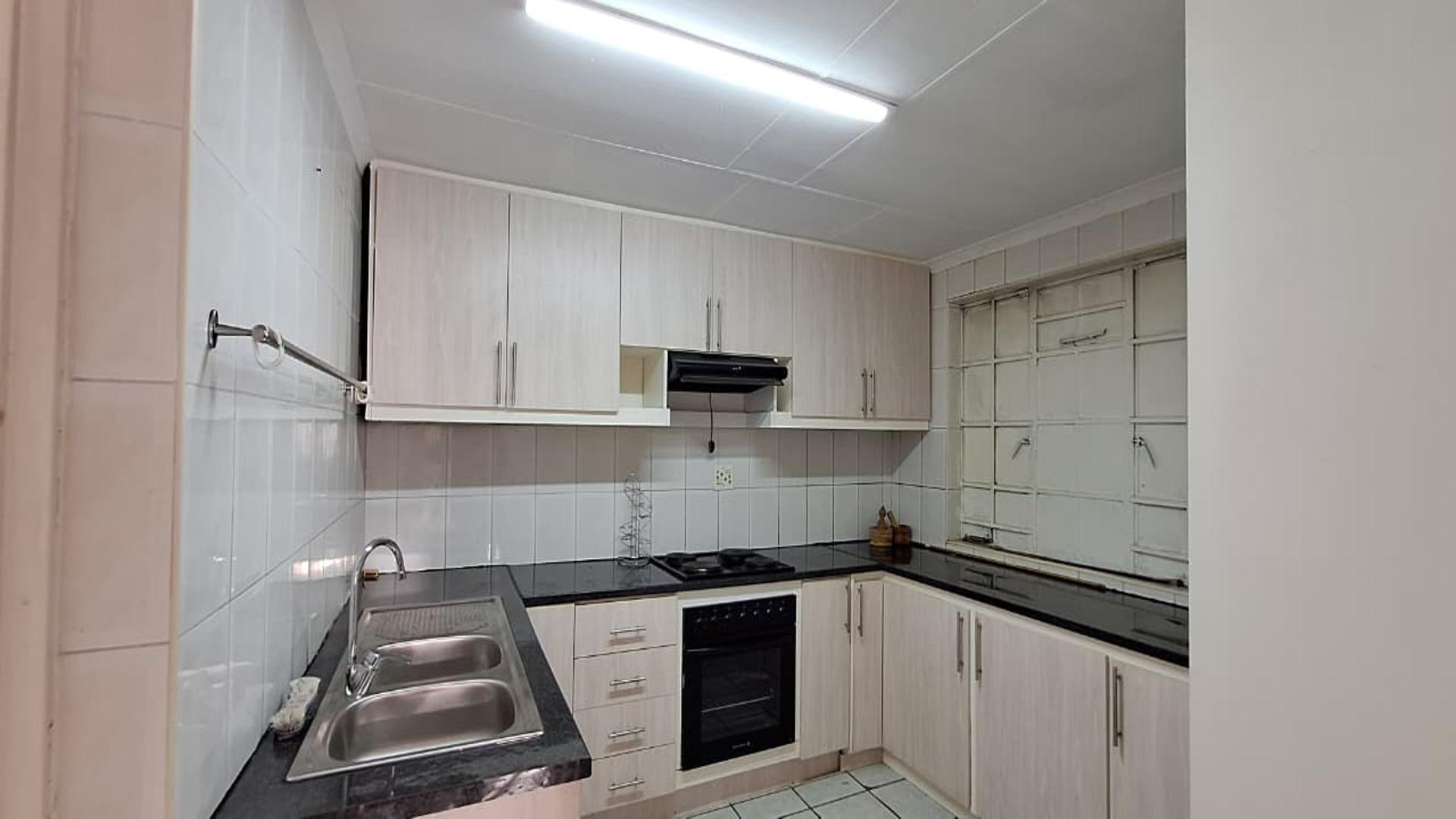 Kitchen - 29 square meters of property in Bordeaux