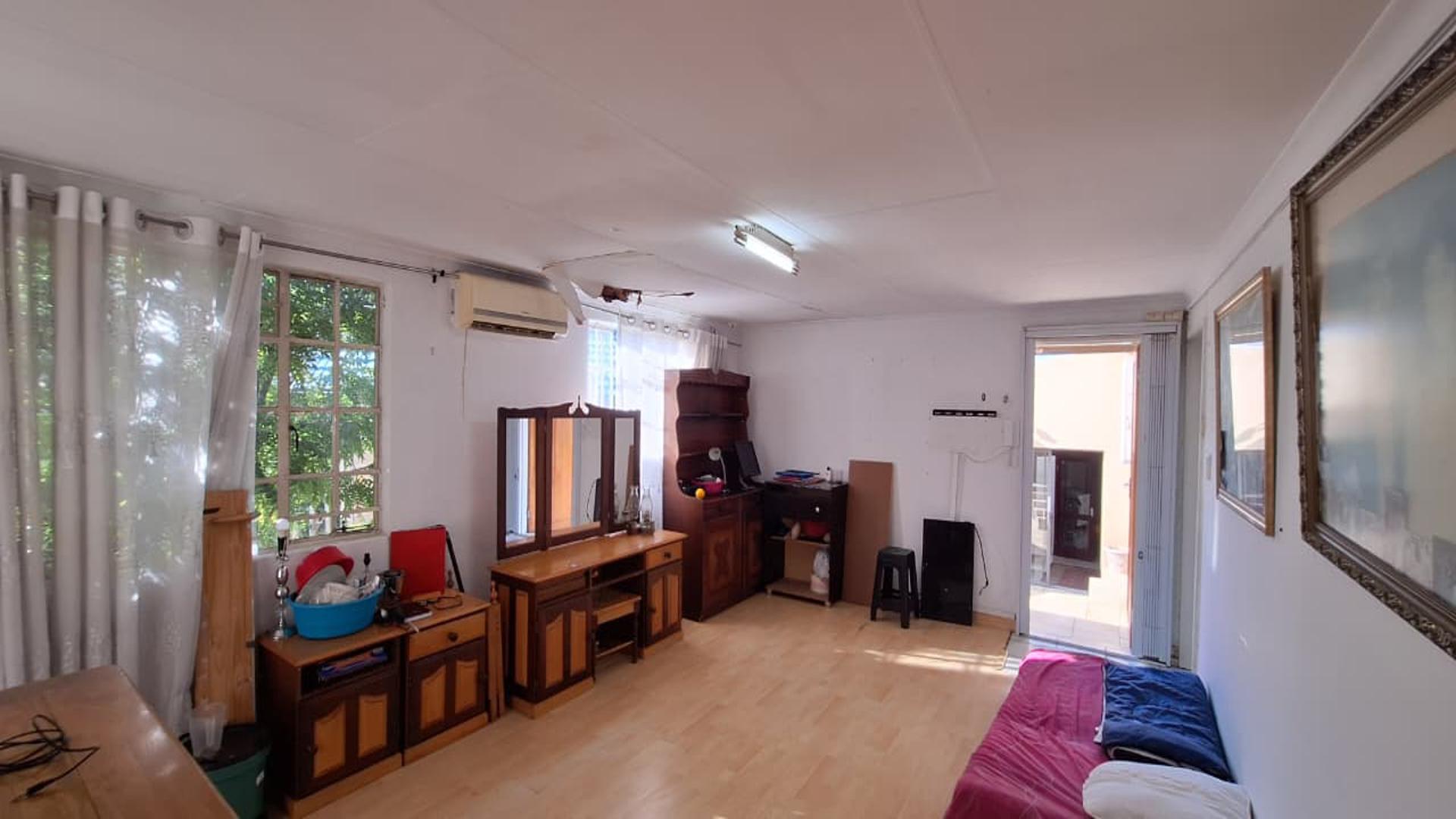 Lounges - 56 square meters of property in Bordeaux