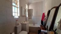 Main Bathroom - 7 square meters of property in Bordeaux