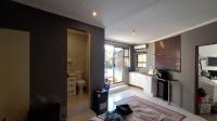 Bed Room 3 - 27 square meters of property in Bordeaux