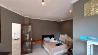 Bed Room 3 - 27 square meters of property in Bordeaux