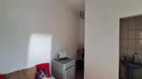 Bed Room 2 - 11 square meters of property in Bordeaux