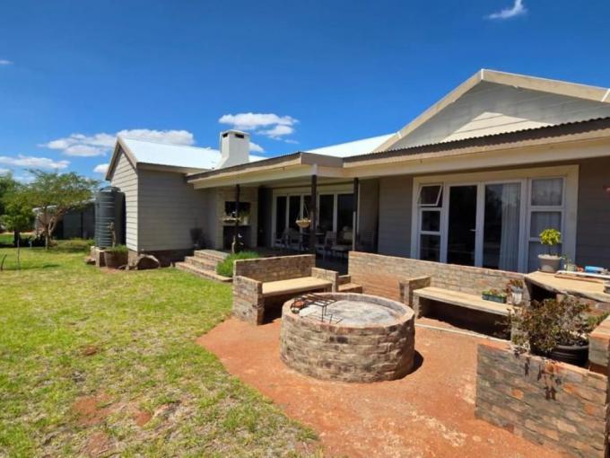 3 Bedroom House for Sale For Sale in Oudtshoorn - MR705445