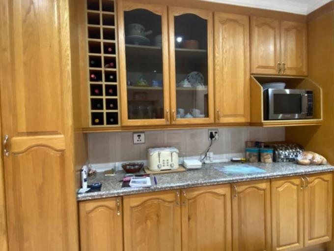 4 Bedroom Simplex for Sale For Sale in New Redruth - MR705481