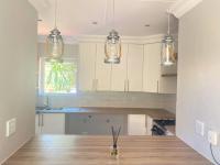  of property in Die Hoewes