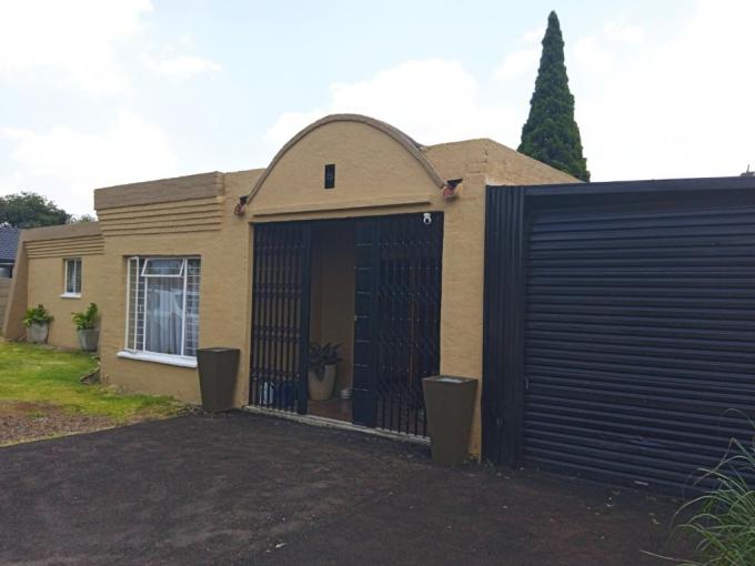 4 Bedroom House for Sale For Sale in Mayberry Park - MR705507