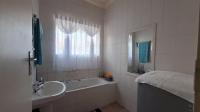 Bathroom 1 - 9 square meters of property in Florida