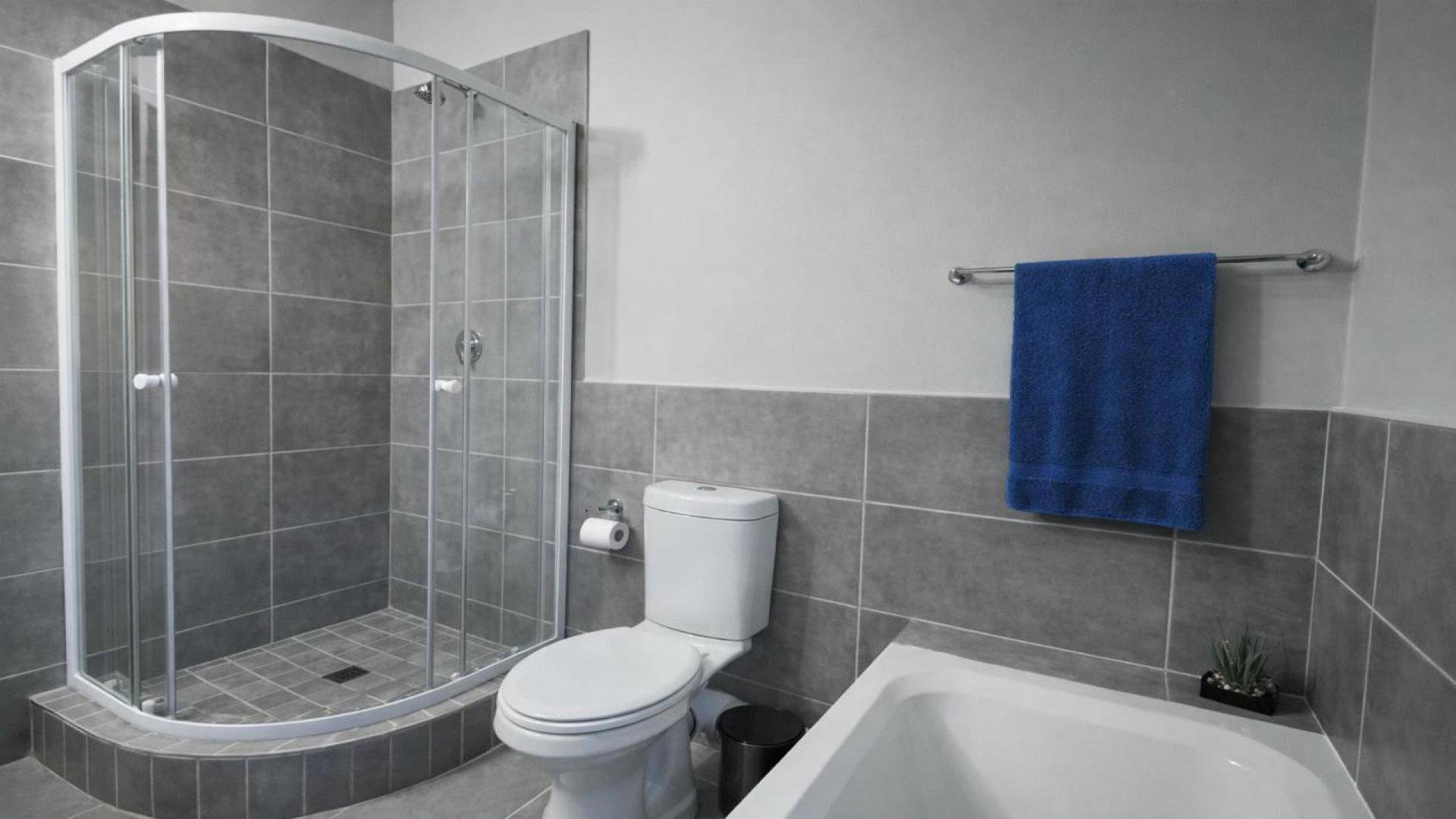 Bathroom 1 of property in Sinoville