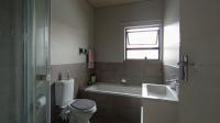 Bathroom 1 - 6 square meters of property in Sinoville