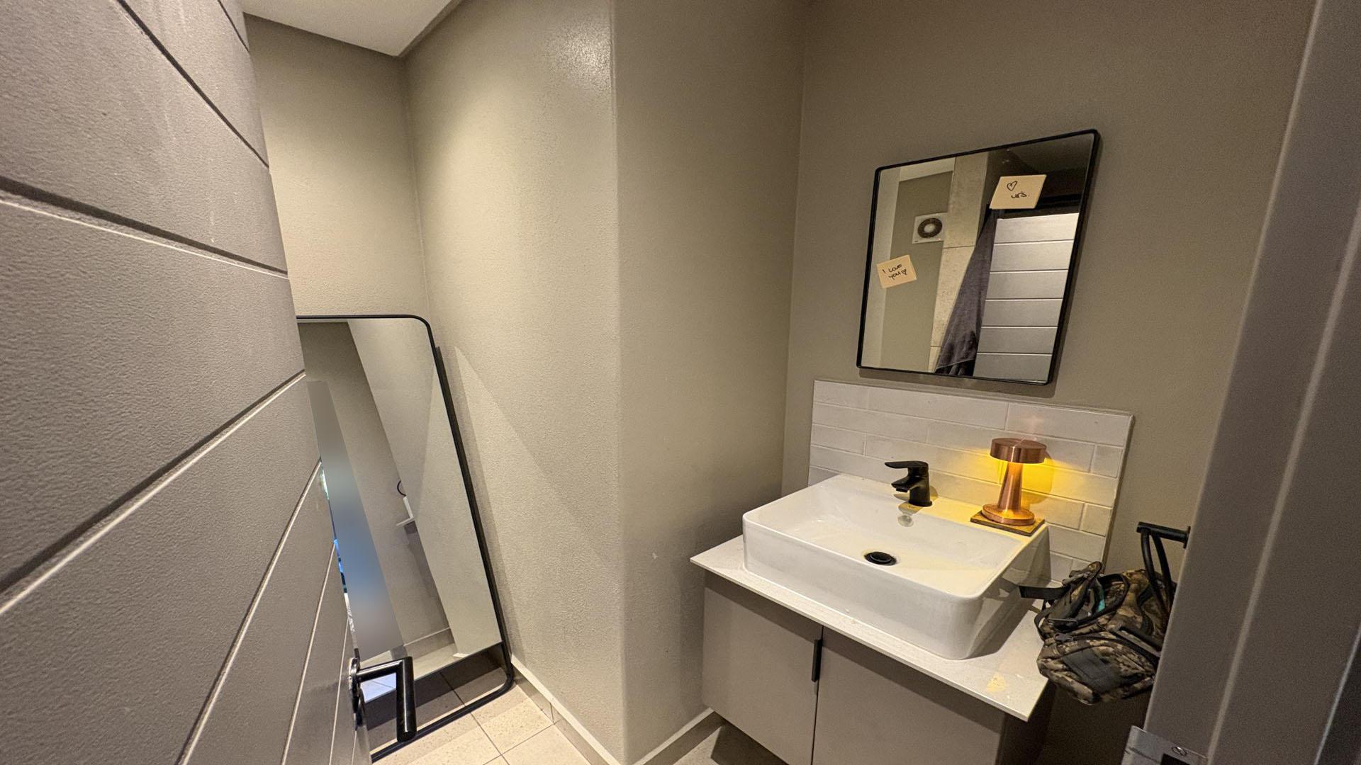 Bathroom 1 of property in Bedfordview