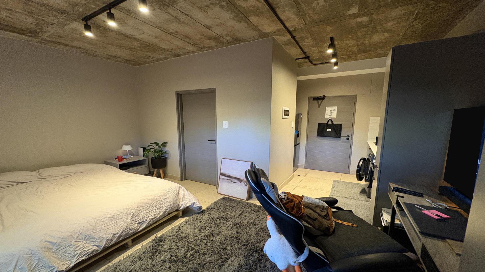 Bed Room 1 of property in Bedfordview