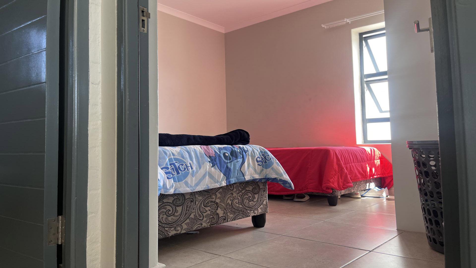 Bed Room 2 of property in Bellville