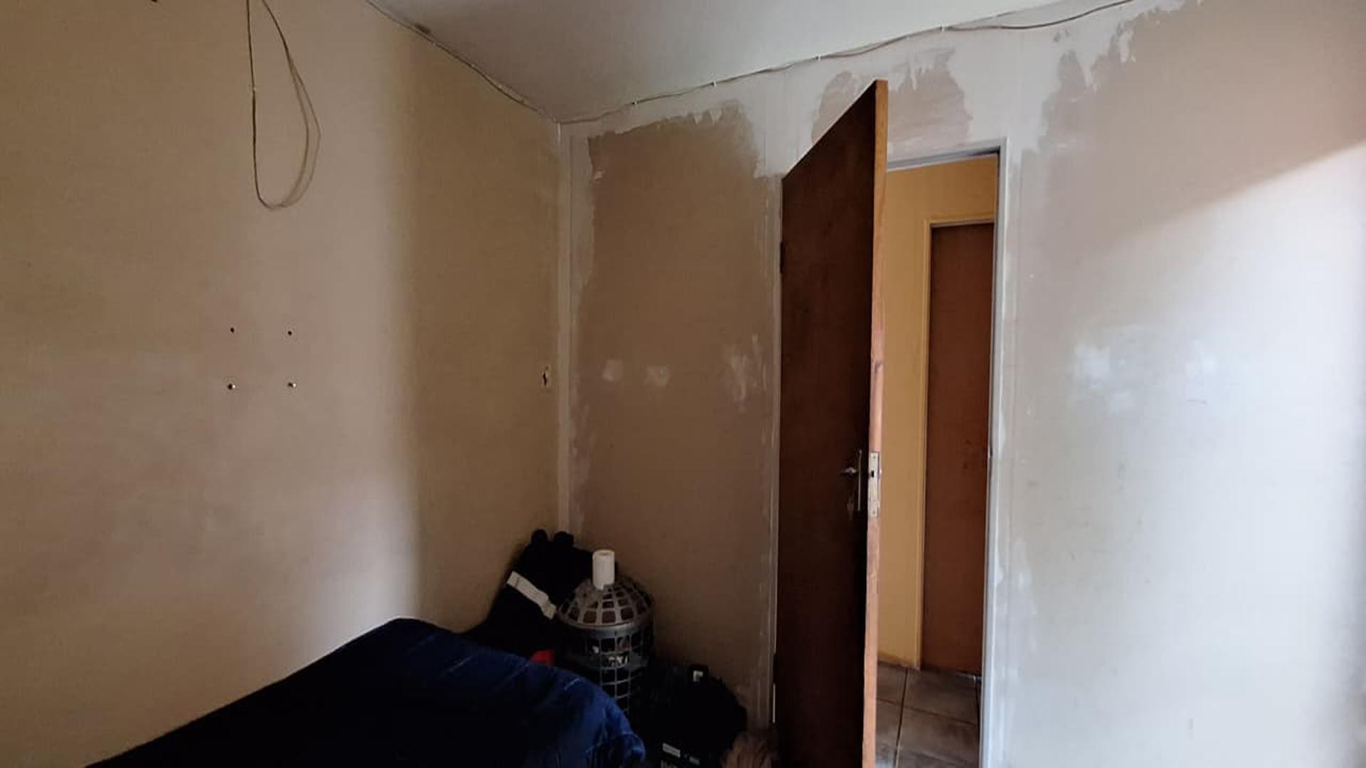 Bed Room 2 - 9 square meters of property in Georgetown