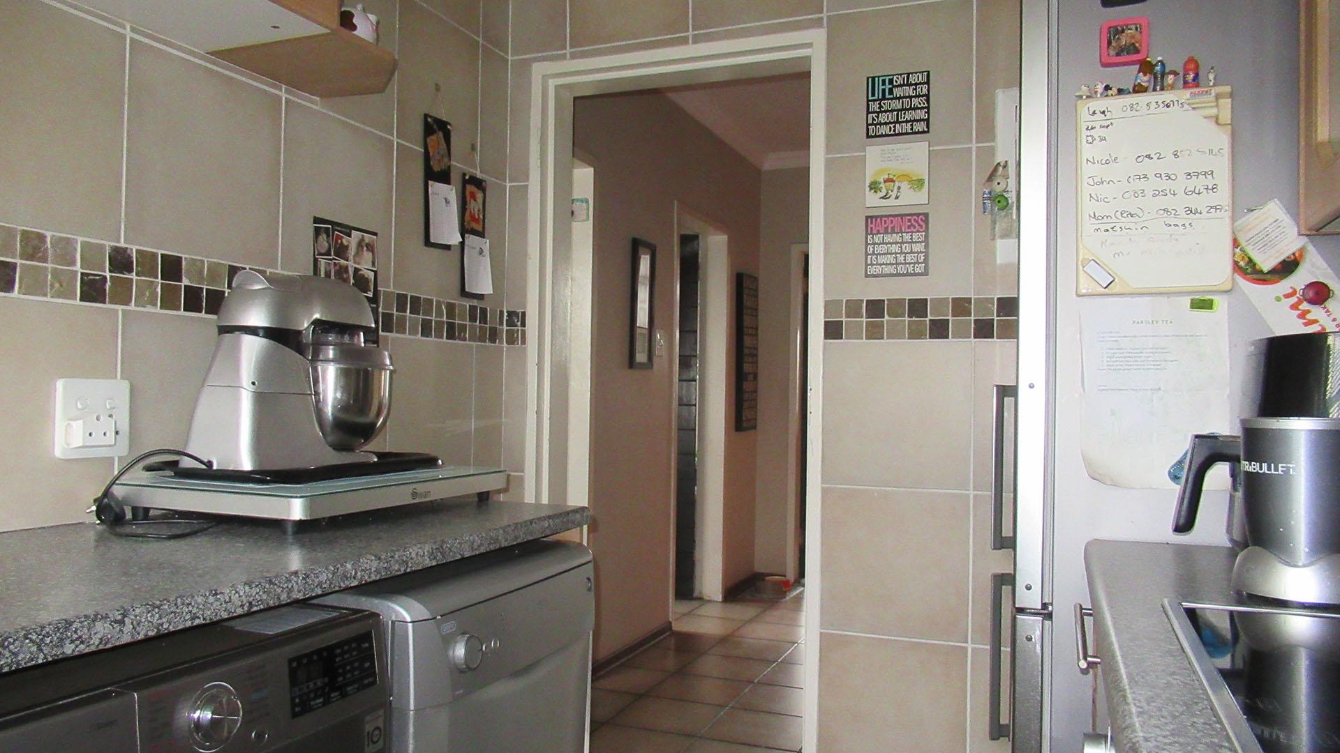Kitchen - 8 square meters of property in Eastleigh