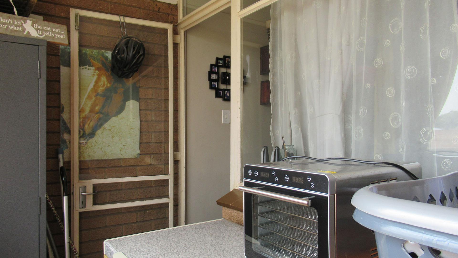 Patio - 10 square meters of property in Eastleigh