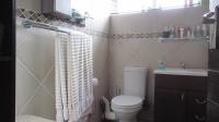 Bathroom 1 - 7 square meters of property in Eastleigh