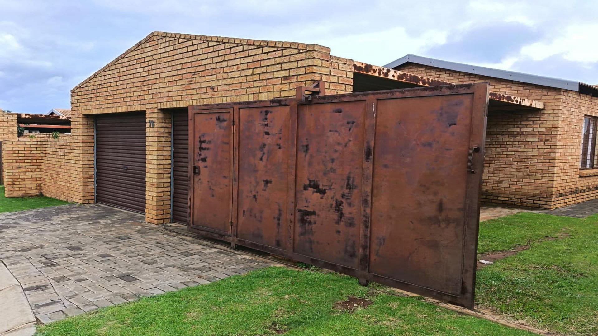 Garage of property in Krugersdorp