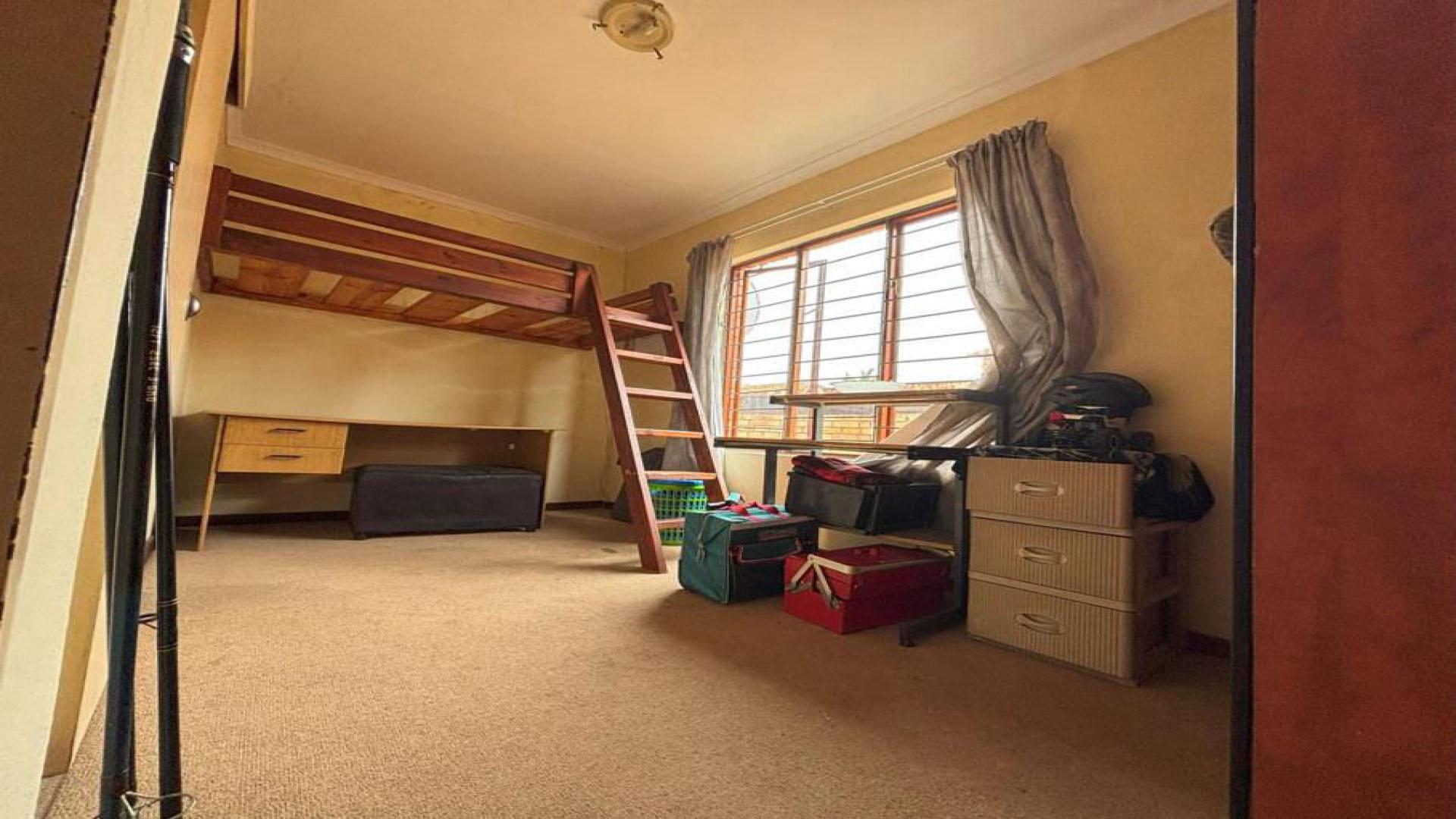 Bed Room 3 of property in Krugersdorp