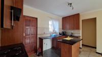 Kitchen - 12 square meters of property in Krugersdorp