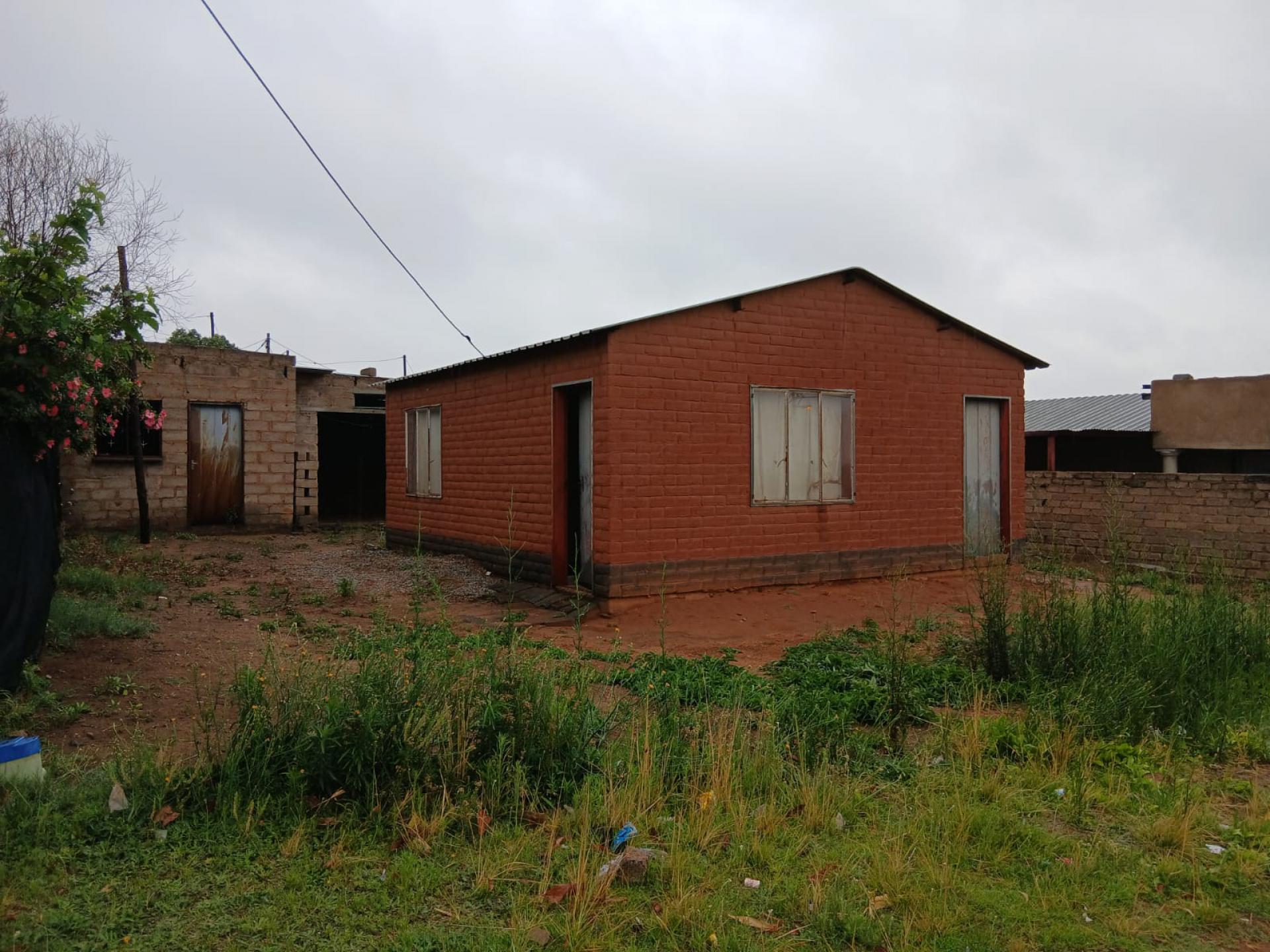  of property in Mahube Valley