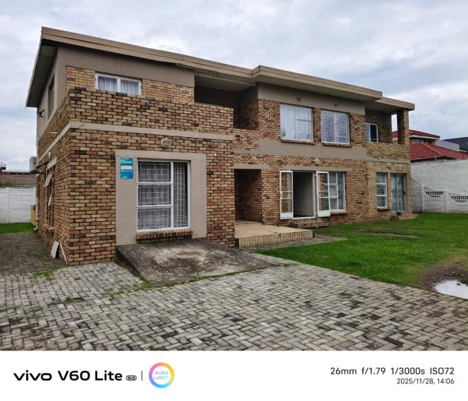 7 Bedroom House for Sale For Sale in Newcastle - MR705590