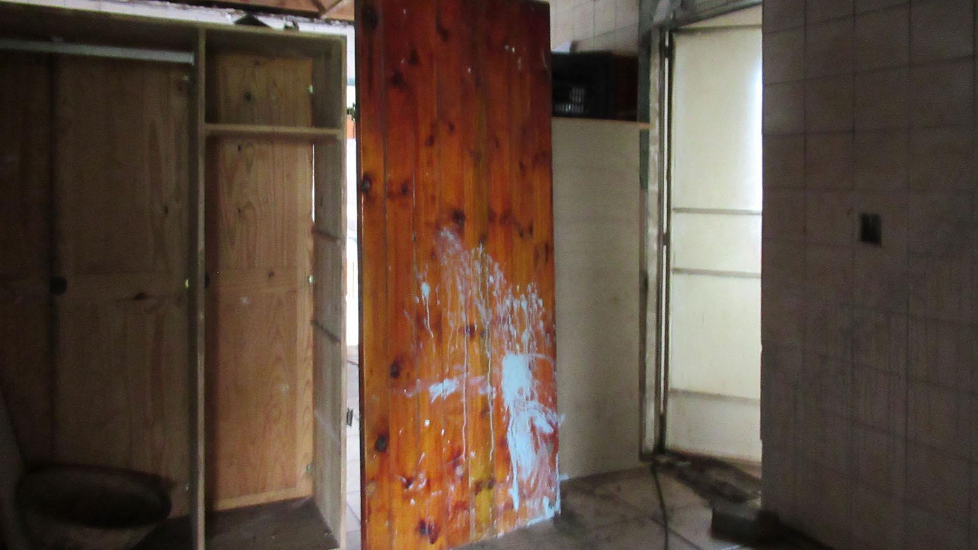 Kitchen - 18 square meters of property in Vanderbijlpark