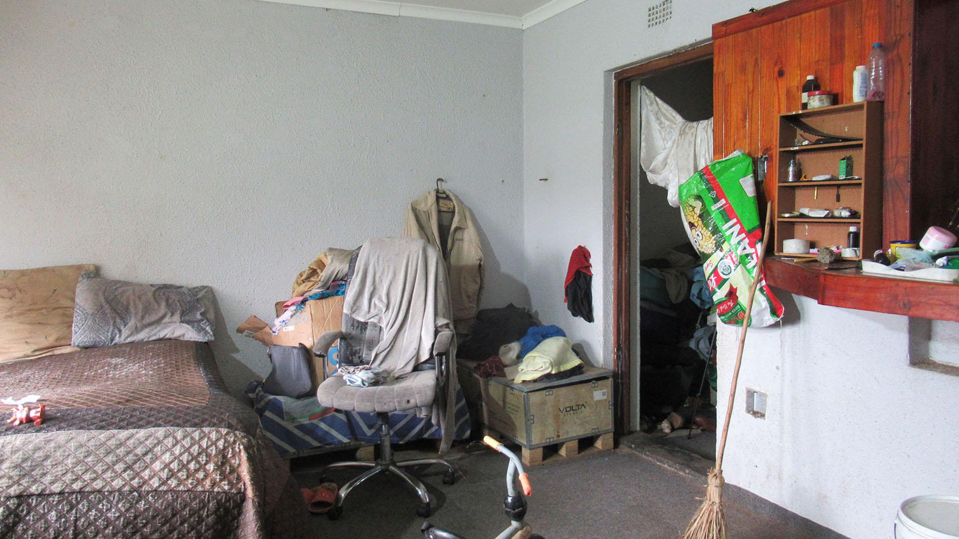 Main Bedroom - 27 square meters of property in Vanderbijlpark