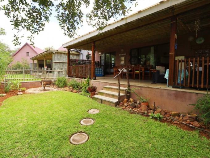 3 Bedroom Simplex for Sale For Sale in Hoedspruit - MR705612