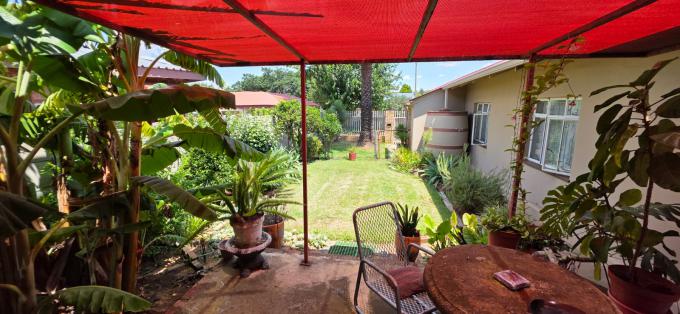 4 Bedroom House for Sale For Sale in Klerksdorp - MR705636