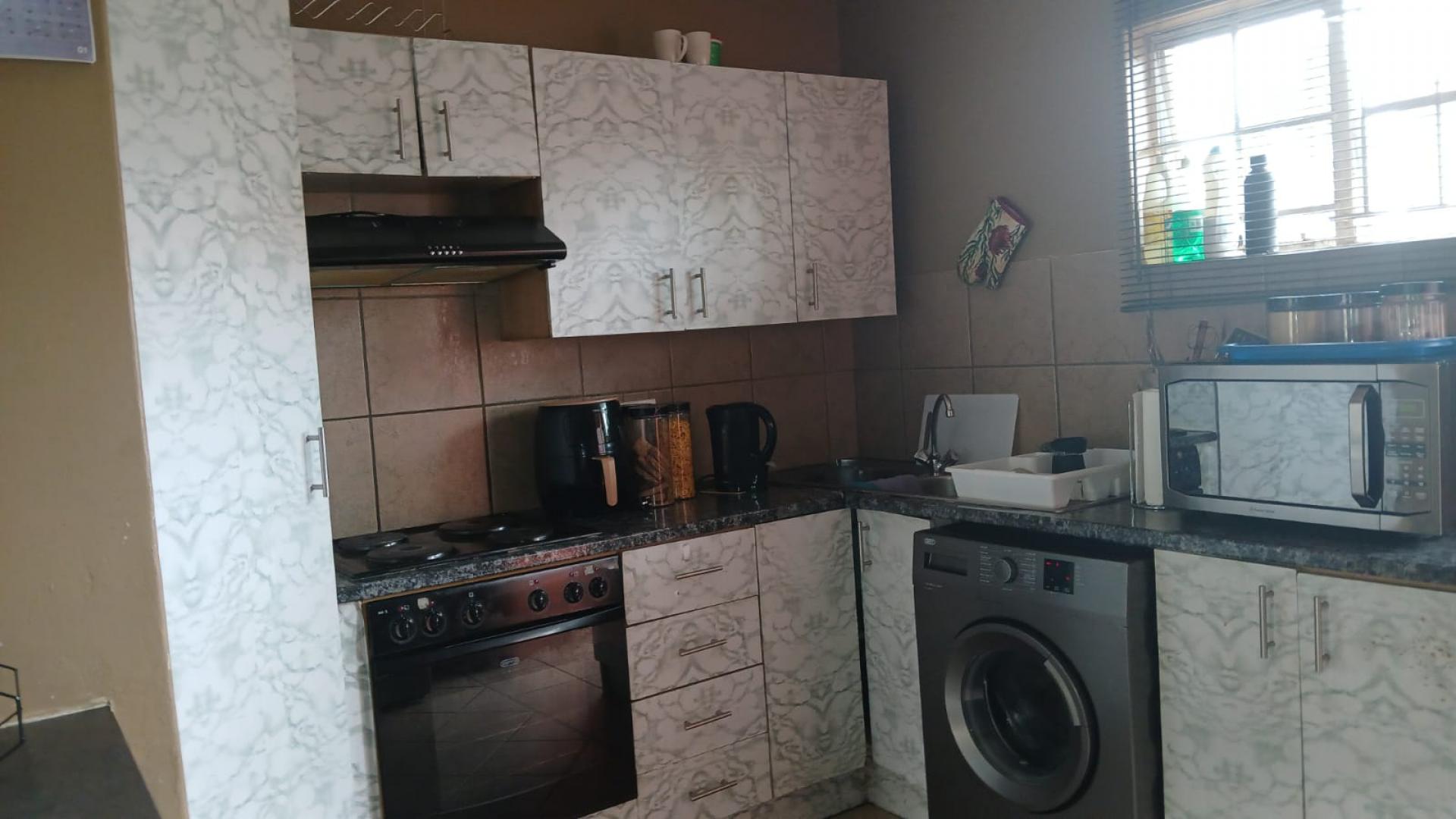  of property in Selcourt