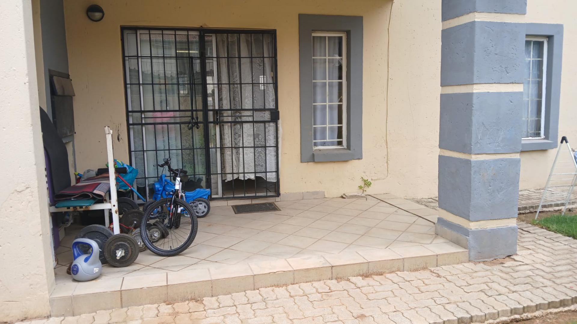  of property in Selcourt