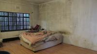 Bed Room 2 - 25 square meters of property in Bezuidenhout Valley